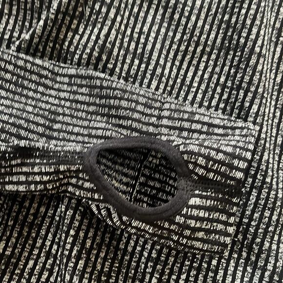 Fabletics Avaline Seamless Long Sleeve Hoodie - Picture 4 of 5